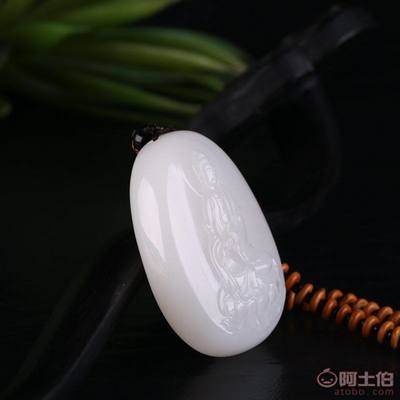 宏鈺玉器 匠心傳承，和田羊脂白玉觀音吊墜的守護之美