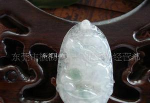 鐘福翡翠天然A貨冰種靈芝翡翠兔吊墜 溫潤如玉，祥瑞天成