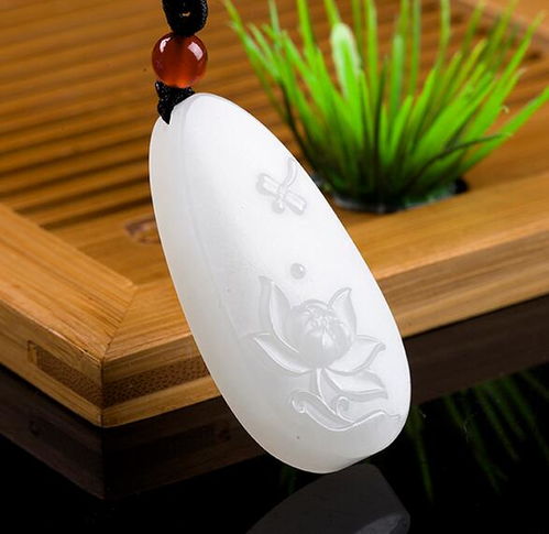 蓮花與和田玉 共塑東方美學(xué)中的純潔、高雅與尊貴