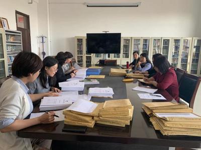 外國語學(xué)院開展期中教學(xué)檔案檢查及教師座談會，提升教學(xué)質(zhì)量，強化招生輔助服務(wù)